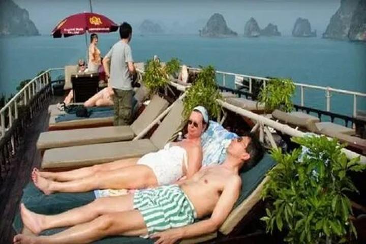 Từ